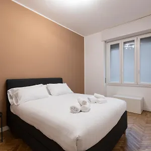 Corso Garibaldi 64 - Living Milano