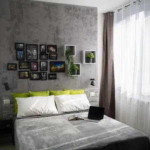 https://warrest.italymilanhotels.net