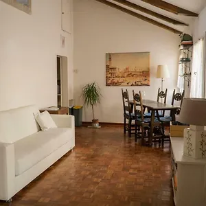 https://attic-in-san-marco.hotelslidodijesolo.com